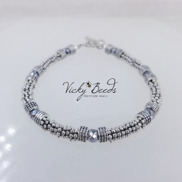 Ladies silver & Gun Metal Beaded Gemstone Bracelet - Picture 7 of 7